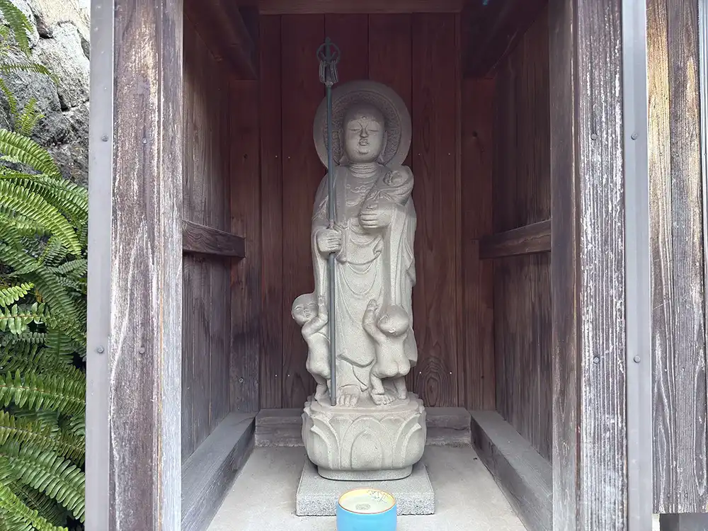 北九州 延命寺の優しいお顔の水子地蔵尊